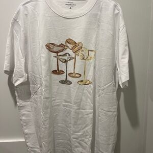 Abercrombie & Fitch White T-Shirt with Artistic Graphic